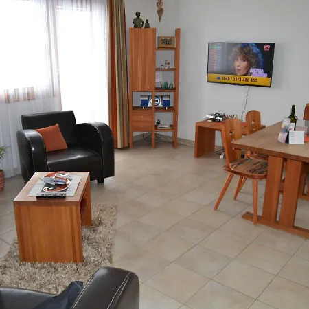 Cozy Near Forest In Betten *